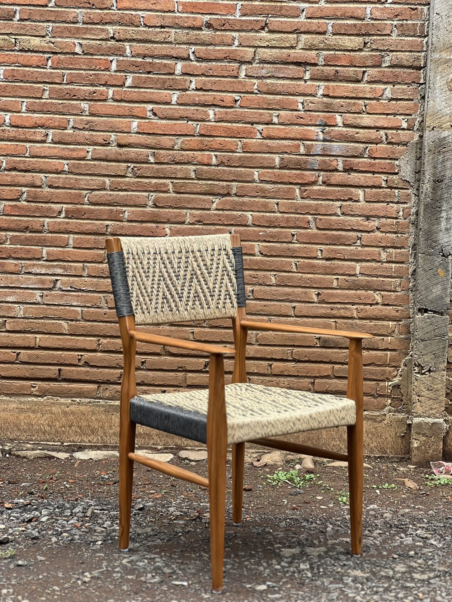 Blending Rattan Weaving into Simple Spaces